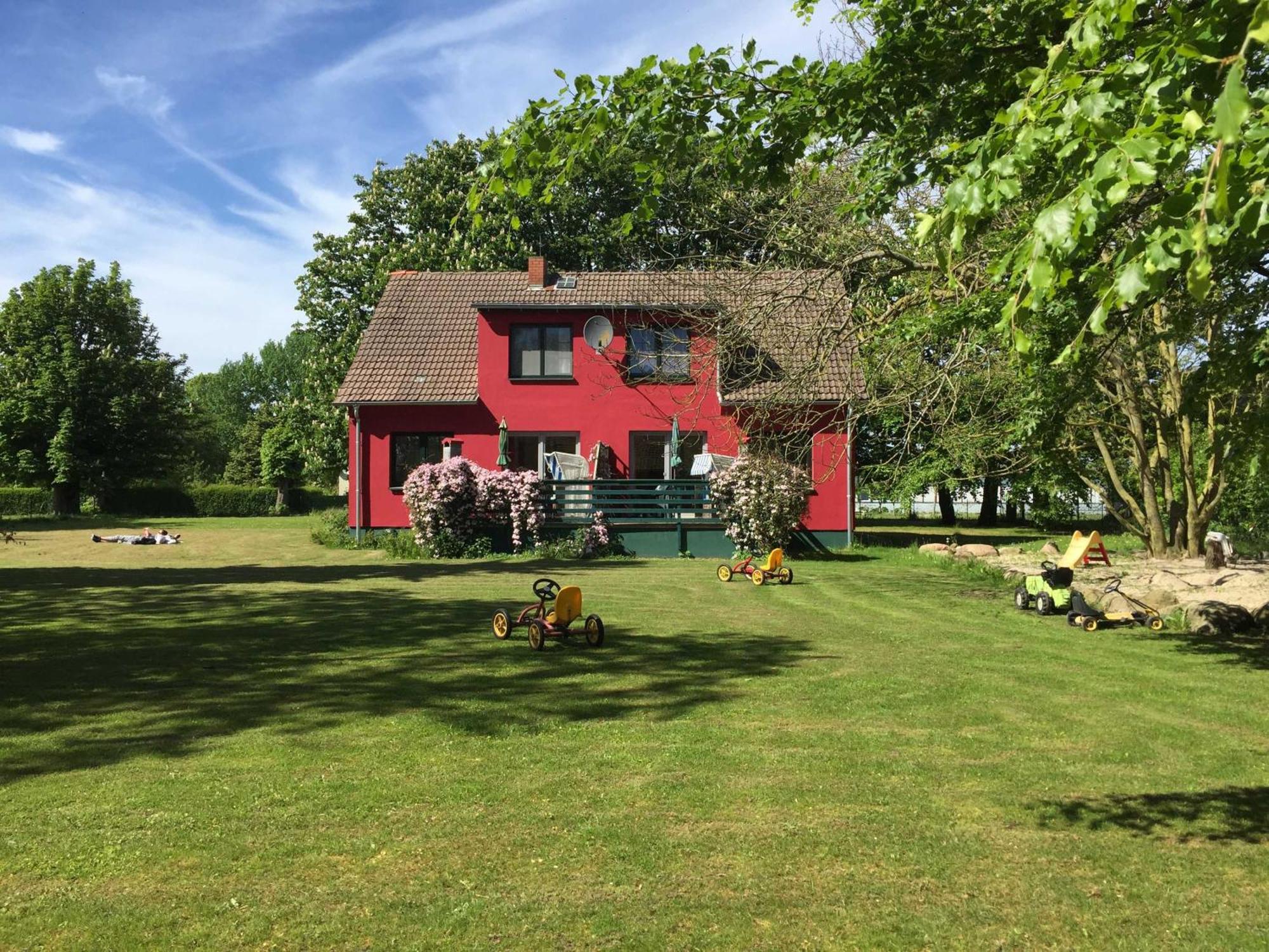 Mattchow Ferienhaus 1 _ Ferien Im Gutspark מראה חיצוני תמונה